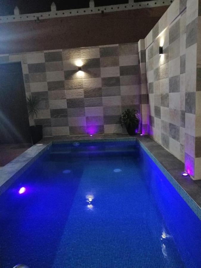 Hotel Recuerdos 巴利亚多利德 外观 照片