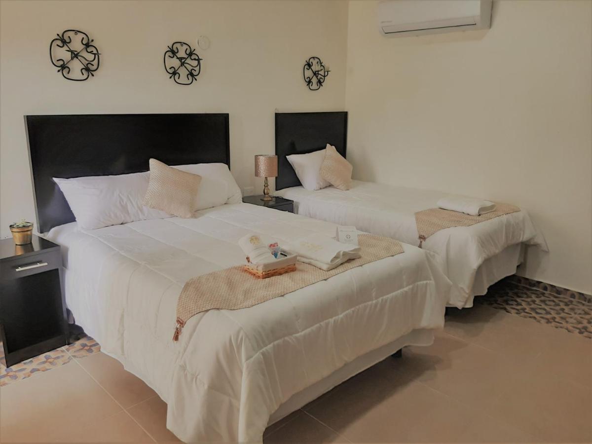 Hotel Recuerdos 巴利亚多利德 外观 照片