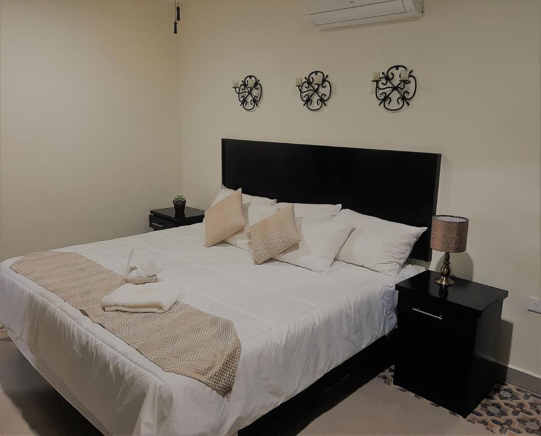 Hotel Recuerdos 巴利亚多利德 外观 照片