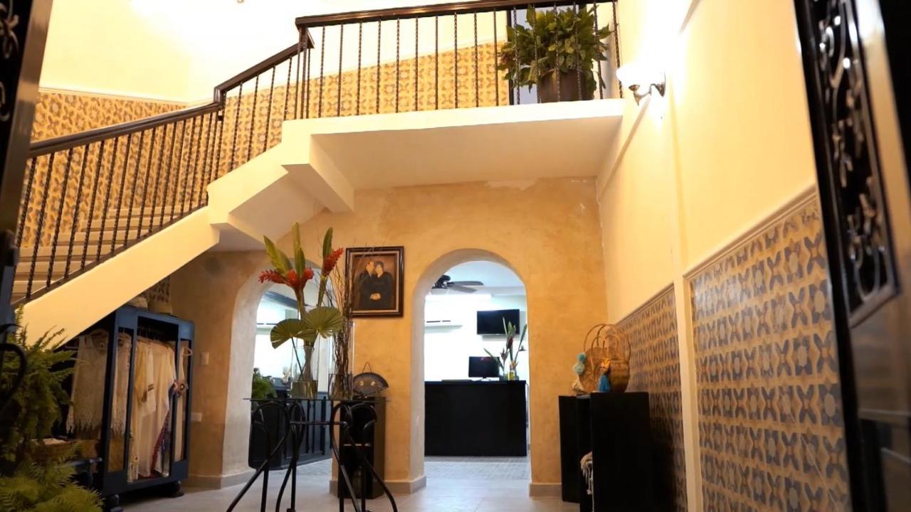 Hotel Recuerdos 巴利亚多利德 外观 照片