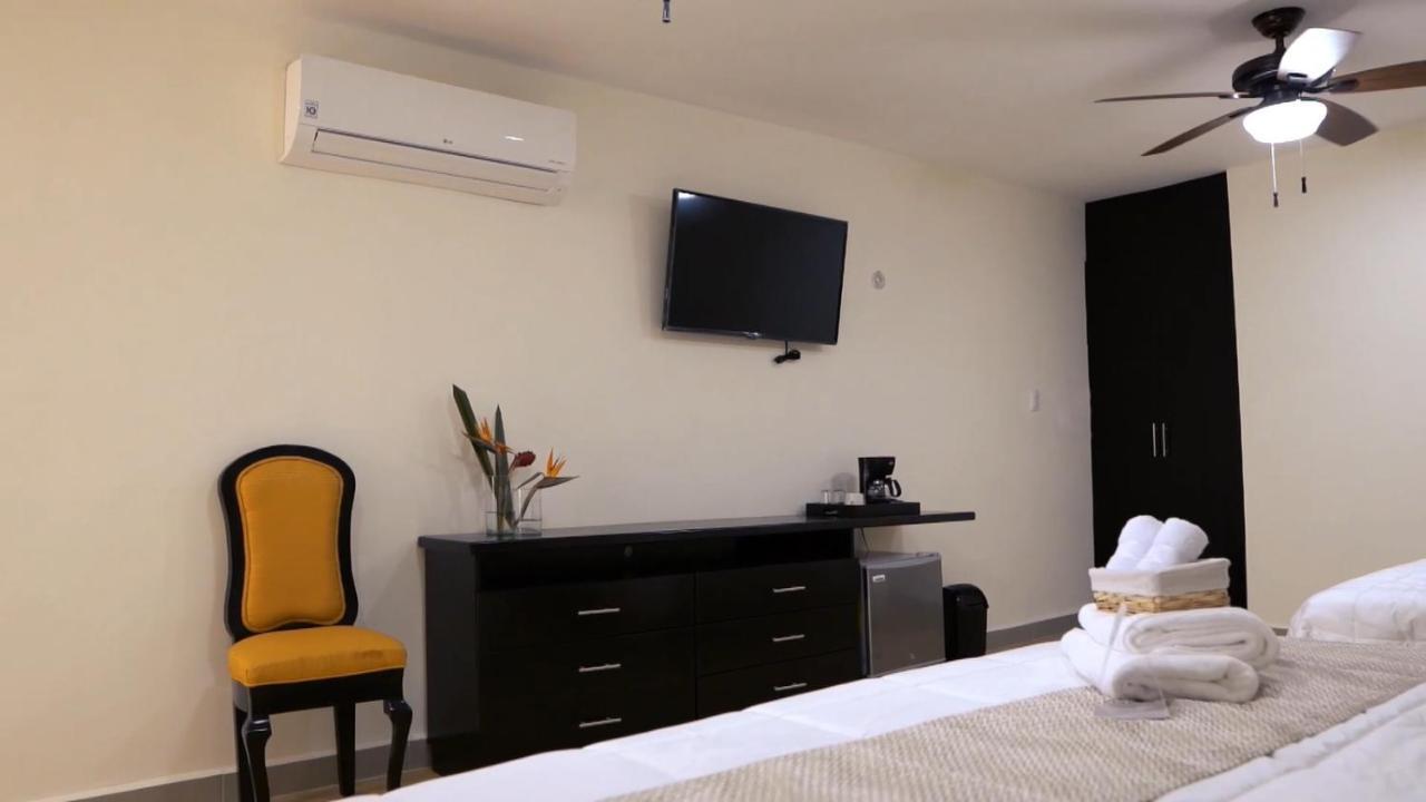 Hotel Recuerdos 巴利亚多利德 外观 照片